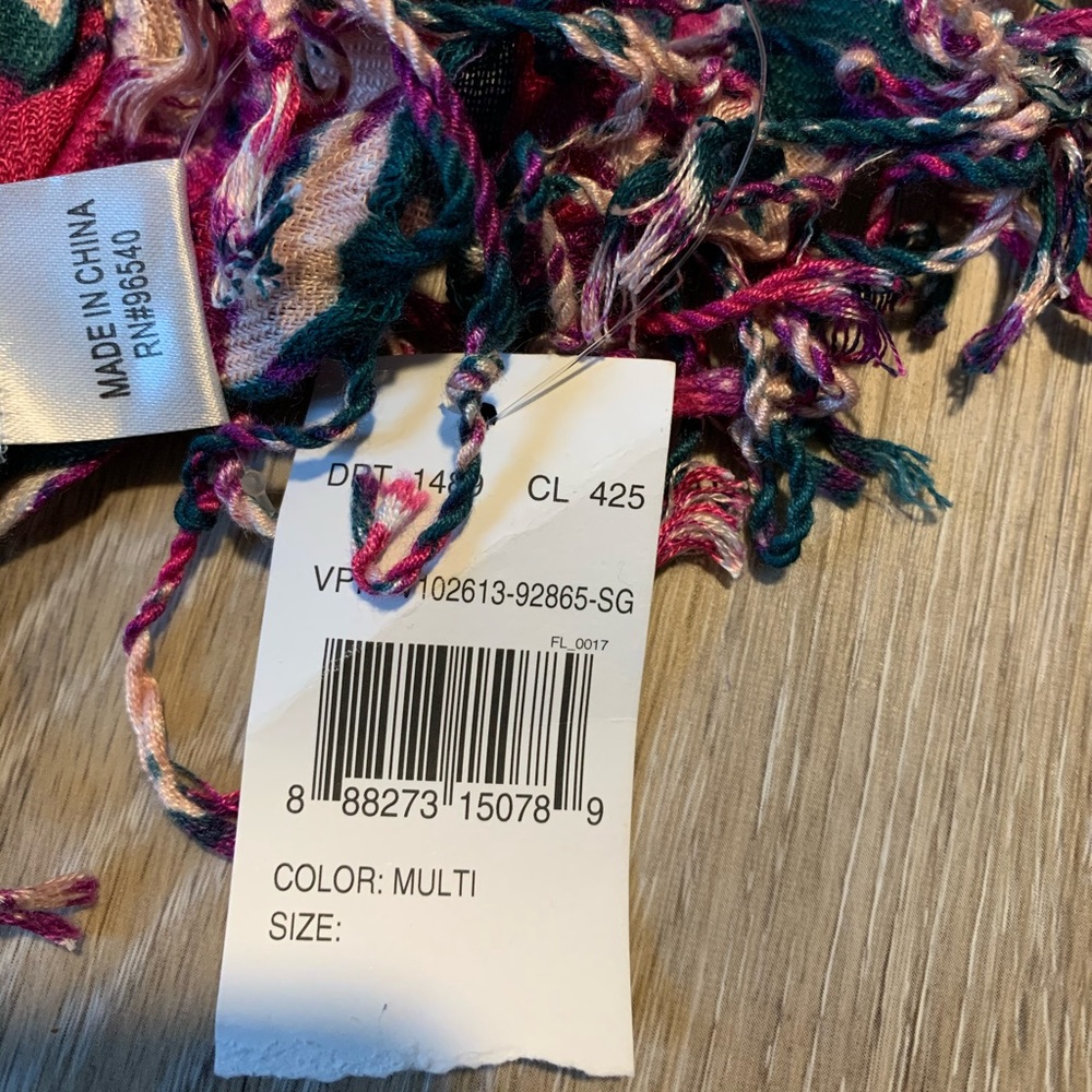 Scarf - Picture 2 of 3